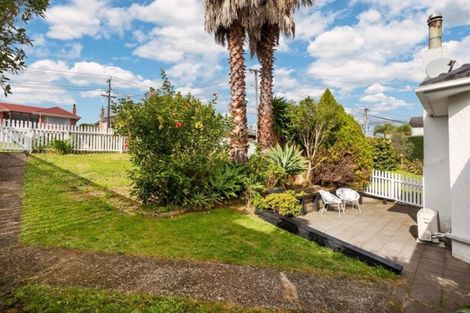 Photo of property in 51 Rogan Street, Mount Roskill, Auckland, 1041