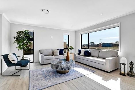 Photo of property in 1 Vogue Circle, Vogeltown, New Plymouth, 4310