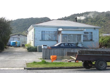 Photo of property in 37 Fox Street, Cobden, Greymouth, 7802