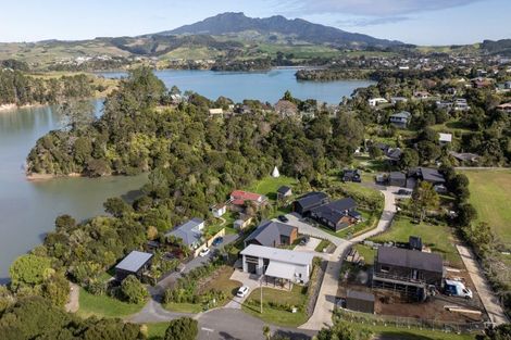Photo of property in 19c East Street, Raglan, 3225