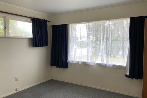Photo of property in 15 Bancroft Terrace, Newlands, Wellington, 6037