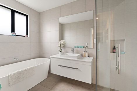 Photo of property in 15 Carrick Place, Mosgiel, 9024