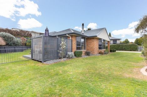 Photo of property in 4 Knox Place, Leamington, Cambridge, 3432