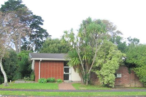 Photo of property in 8 Blue Gum Rise, Sunnyhills, Auckland, 2010
