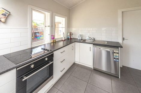 Photo of property in 3 Kelvin Street, Aramoho, Whanganui, 4500