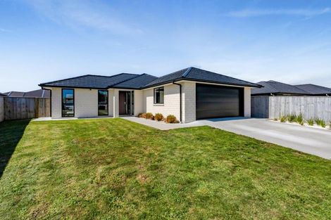 Photo of property in 44 Aratapu Street, Waitara, 4320