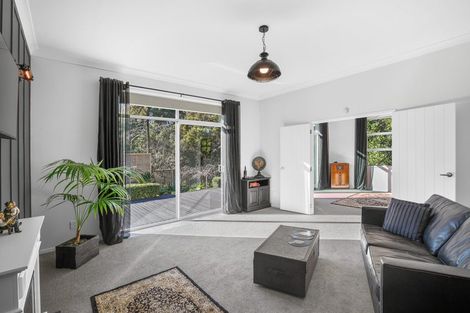Photo of property in 525e Mangorei Road, Highlands Park, New Plymouth, 4312