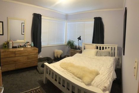 Photo of property in 38 Kelkirk Street, Kelston, Auckland, 0602