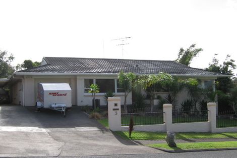 Photo of property in 3 Olena Avenue, Sunnyhills, Auckland, 2010