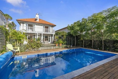 Photo of property in 34 Hastings Parade, Devonport, Auckland, 0624