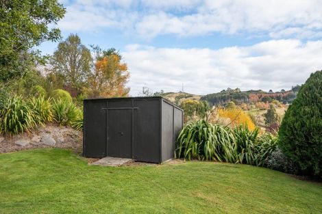 Photo of property in 63 Loch Views Road, Acacia Bay, Taupo, 3385