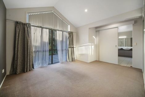 Photo of property in 42 Ysabel Crescent, The Gardens, Auckland, 2105