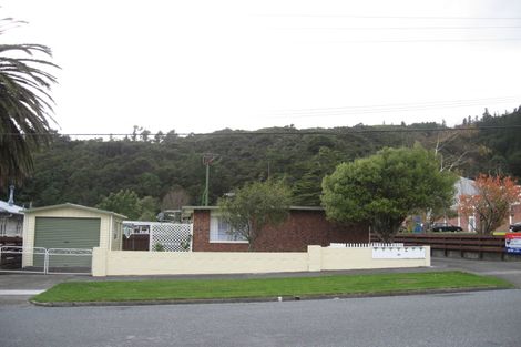 Photo of property in 165d Rata, Naenae, Lower Hutt, 5011