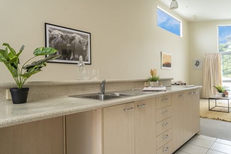 Photo of property in 5/9 Broderick Road, Johnsonville, Wellington, 6037