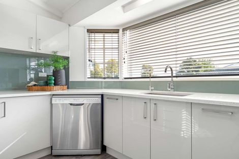 Photo of property in 169 Cameron Road, Te Puke, 3119