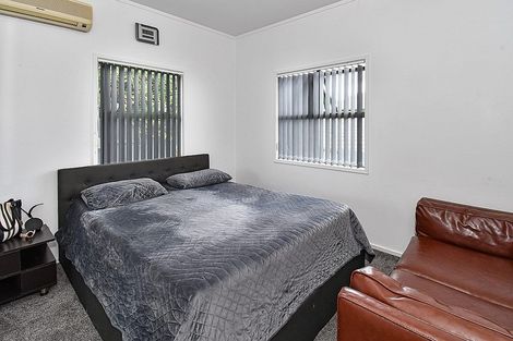 Photo of property in 14 Lowburn Place, Clover Park, Auckland, 2019