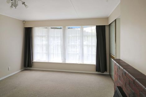 Photo of property in 5 Delaney Drive, Stokes Valley, Lower Hutt, 5019