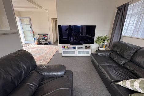 Photo of property in 7 Mcleod Street, Helensville, 0800