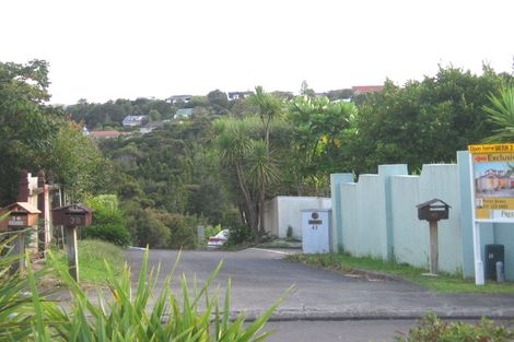 Photo of property in 38 Ravenstone Place, Chatswood, Auckland, 0626