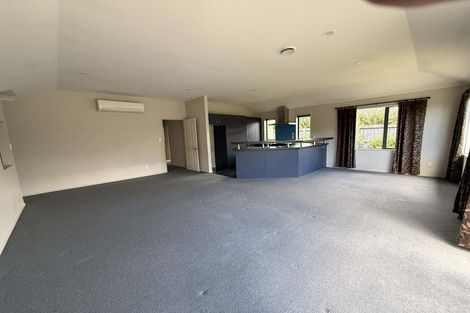Photo of property in 41 Grimseys Road, Redwood, Christchurch, 8051