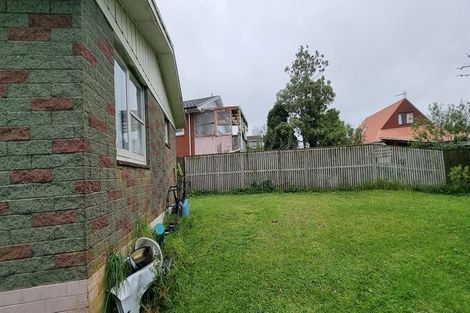 Photo of property in 47 La Trobe Street, Pakuranga Heights, Auckland, 2010