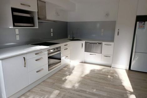 Photo of property in 127 Welcome Bay Road, Welcome Bay, Tauranga, 3112