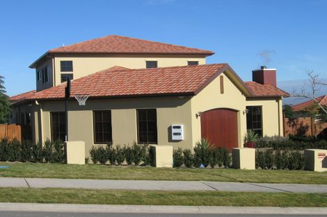 Photo of property in 5 Bejoy Rise, East Tamaki Heights, Auckland, 2016