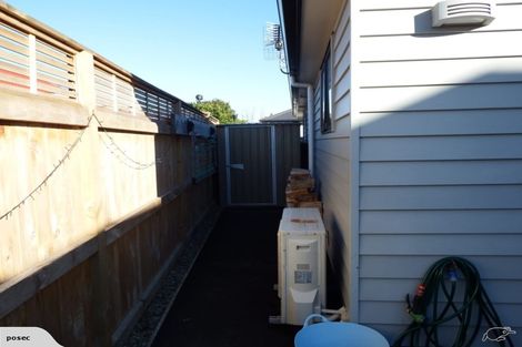 Photo of property in 3/63 Royal Crescent, Saint Kilda, Dunedin, 9012