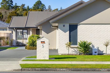 Photo of property in 5 Vernon Grove, Brown Owl, Upper Hutt, 5018