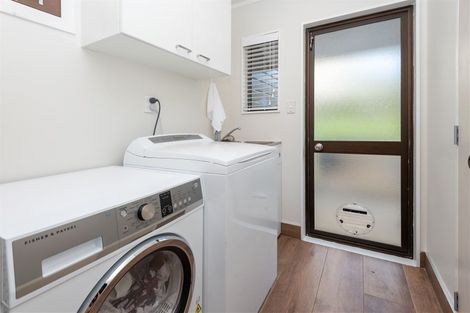 Photo of property in 17 Orinda Close, Botany Downs, Auckland, 2010