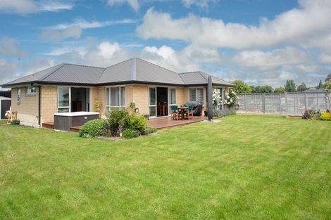 Photo of property in 7 Eric Batchelor Place, Waimate, 7924