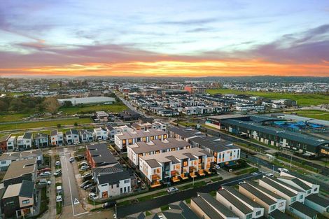 Photo of property in 9 Coast Garden Drive, Hobsonville, Auckland, 0616