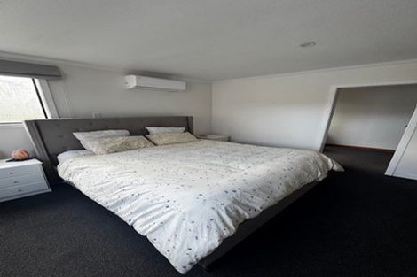 Photo of property in 2/5 Montgomery Street, Stokes Valley, Lower Hutt, 5019