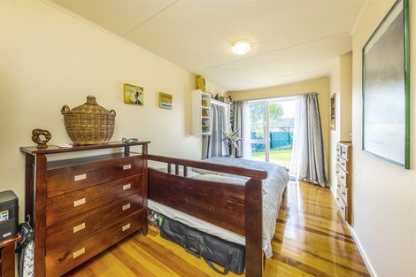 Photo of property in 2 Orakau Road, Mangere East, Auckland, 2024