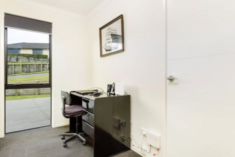 Photo of property in 26 Falcon Drive, Welcome Bay, Tauranga, 3112