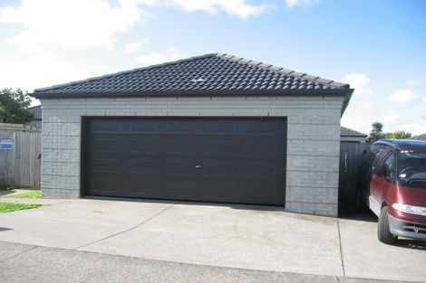 Photo of property in 25 Senator Drive, Manurewa, Auckland, 2105