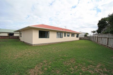 Photo of property in 3a Meade Place, Bell Block, New Plymouth, 4312
