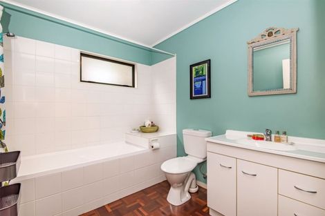 Photo of property in 123b Colwill Road, Massey, Auckland, 0614