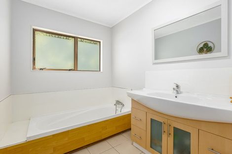 Photo of property in 23 Exploration Way, Whitby, Porirua, 5024