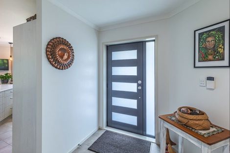 Photo of property in 6 Corbin Court, Ohau, Levin, 5570