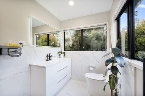 Photo of property in 81 Spence Road, Henderson, Auckland, 0612