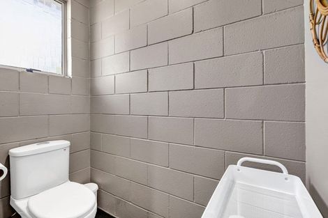 Photo of property in 16d Orlando Street, Stratford, 4332