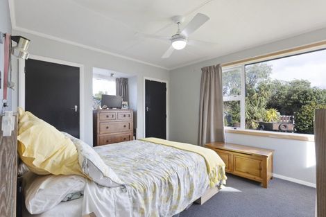 Photo of property in 8 Wairau Place, Kelvin Grove, Palmerston North, 4414
