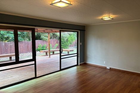 Photo of property in 18 Rush Place, Havelock North, 4130