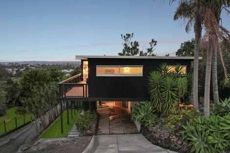 Photo of property in 12 Felton Mathew Avenue, Saint Johns, Auckland, 1072