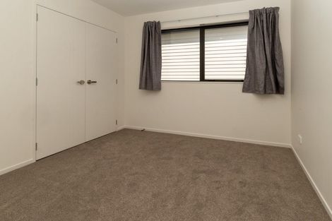 Photo of property in 8/116 Colwill Road, Massey, Auckland, 0614
