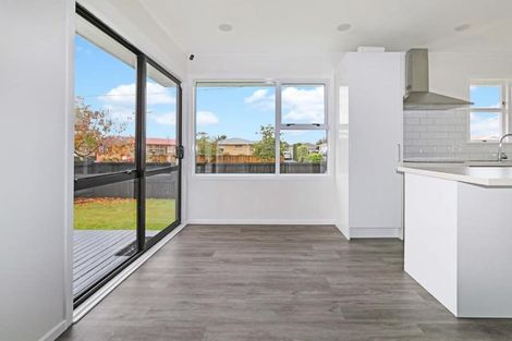 Photo of property in 5 Minifie Avenue, Melville, Hamilton, 3206