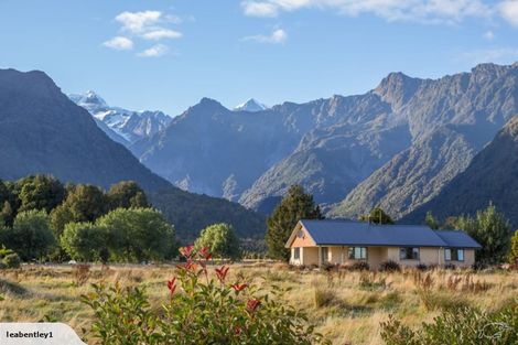 Photo of property in Misty Peaks B And B, 105 Cook Flat Road, Fox Glacier, 7886