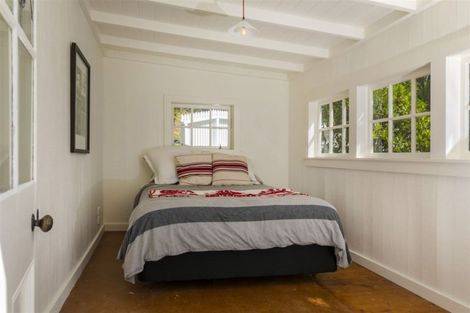 Photo of property in 354 Wairere Road, Waitakere, Henderson, 0782