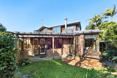 Photo of property in 4a Devon Road, Bucklands Beach, Auckland, 2012